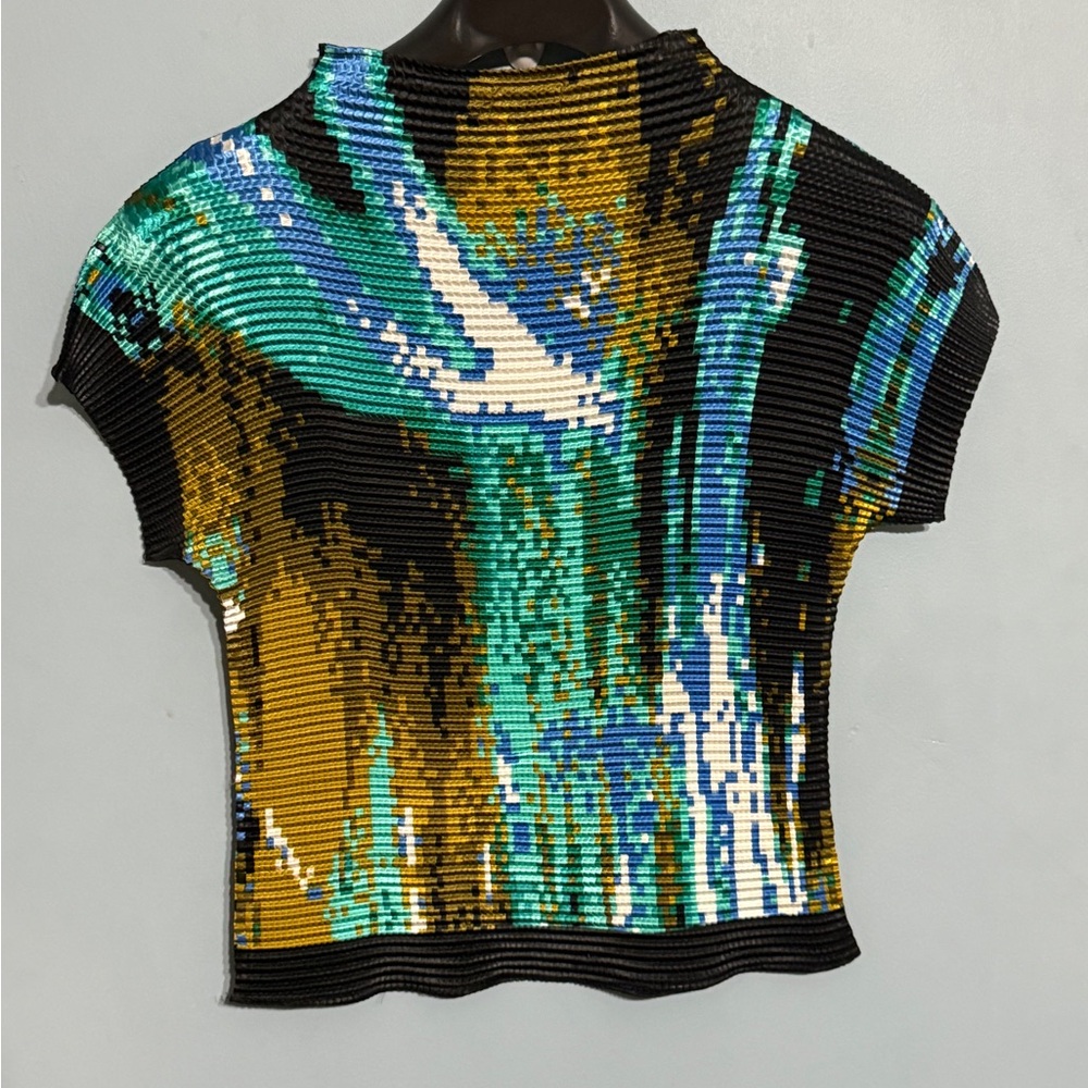 Selling Nicola Black and Blue Ribbed Fitted Crop Top Sleeveless..